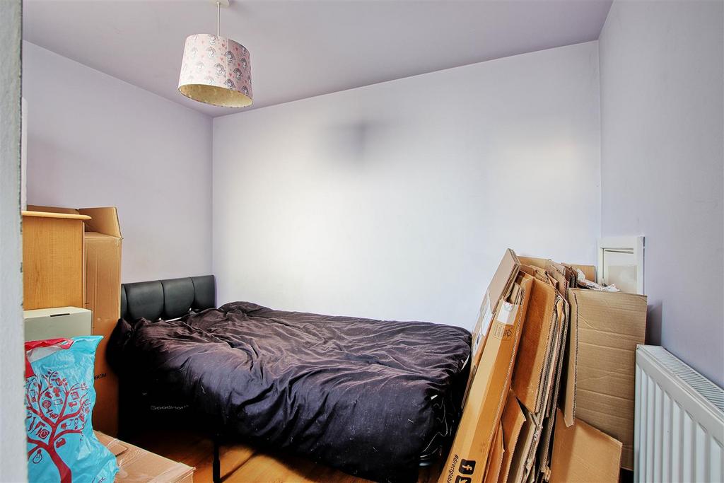 Ground floor bedroom.jpg