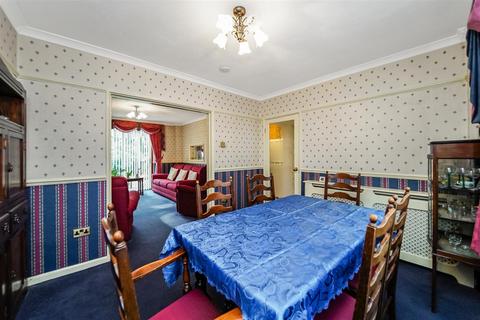 3 bedroom semi-detached house for sale, Withy Mead, London E4