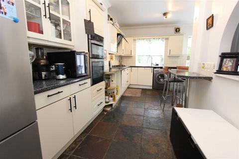 3 bedroom terraced house for sale, Percy Road, Goodmayes