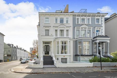 3 bedroom flat for sale, Belsize Park Gardens, Belsize Park