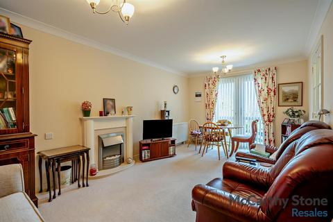 1 bedroom apartment for sale, Fussells Court, Station Road, Worle, Weston-Super-Mare