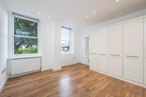 3 bedroom apartment for sale, Ladywell Court, 22 East Heath Road, Hampstead