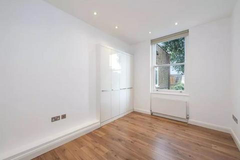 3 bedroom apartment for sale, Ladywell Court, 22 East Heath Road, Hampstead