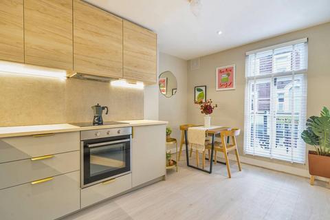 2 bedroom flat for sale, Dawes Road, Fulham, London, SW6