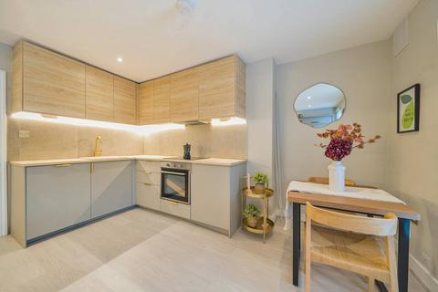 2 bedroom flat for sale, Dawes Road, Fulham, London, SW6