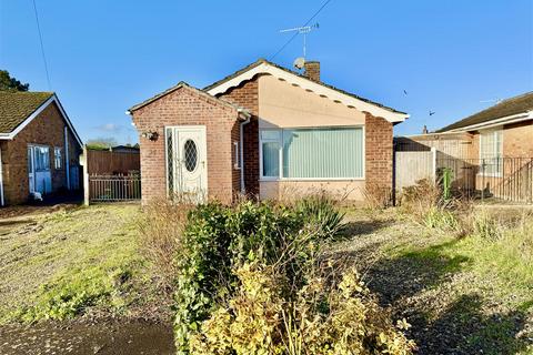 2 bedroom detached bungalow for sale, Rivermead, Stalham NR12