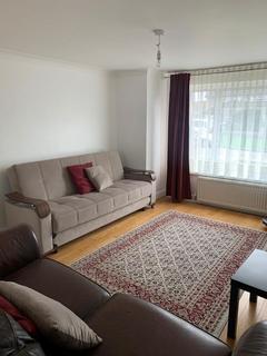 3 bedroom detached house to rent, 3 BEDROOM HOUSE FOR RENT IN ENFIELD LOCK