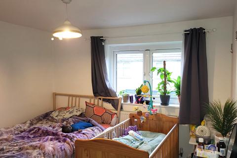 1 bedroom flat to rent, Sycamore Close, London E16