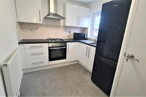 1 bedroom flat to rent, Sycamore Close, London E16