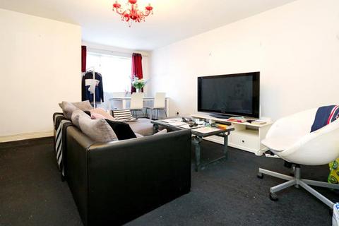 2 bedroom apartment to rent, Offers Court, Kingston Upon Thames KT1