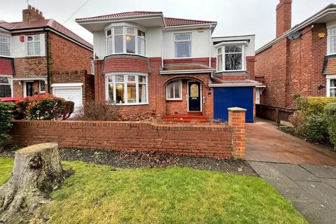 5 bedroom detached house for sale, Bromley Avenue, Monkseaton, Whiltey Bay, NE25 8TW