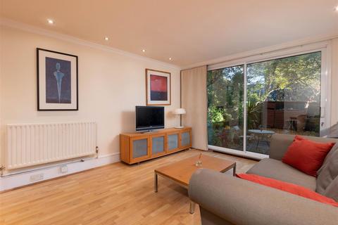 2 Barleycorn Way, London, E14 8DE