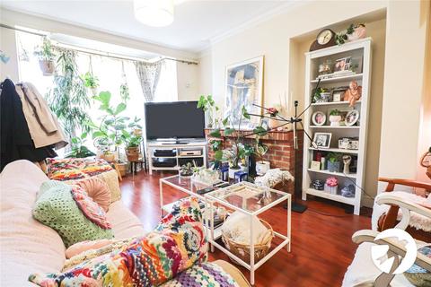 4 bedroom terraced house for sale, Bostall Lane, London, SE2