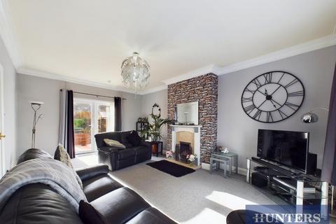 3 bedroom semi-detached house for sale, East Road, Bridlington