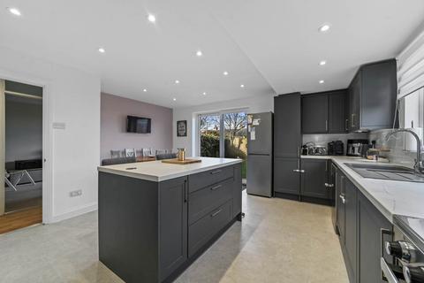 16 Elm Lane, Capel St Mary, Ipswich, IP9 2HS