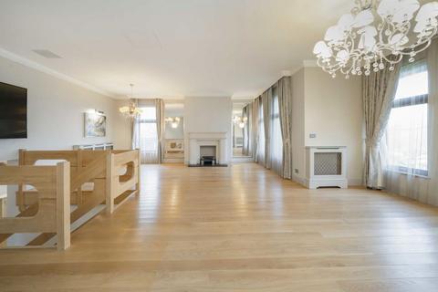 4 bedroom detached house for sale, Highfields Grove, London N6