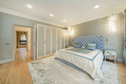 13 Highfields Grove, London, N6 6HN