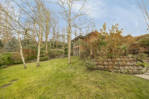 13 Highfields Grove, London, N6 6HN