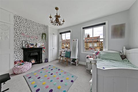 3 bedroom end of terrace house for sale, Silverhall Street, Old Isleworth, TW7