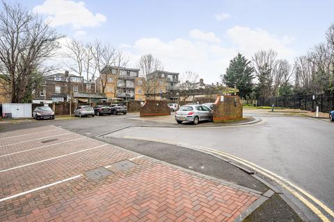 69 Muggeridge Close, South Croydon, CR2 7LB