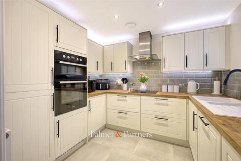 14 Cross Road, Clacton-on-sea, CO16 8GE