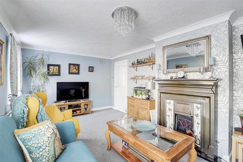 4 bedroom detached house for sale, Pennine Close, Arnold NG5