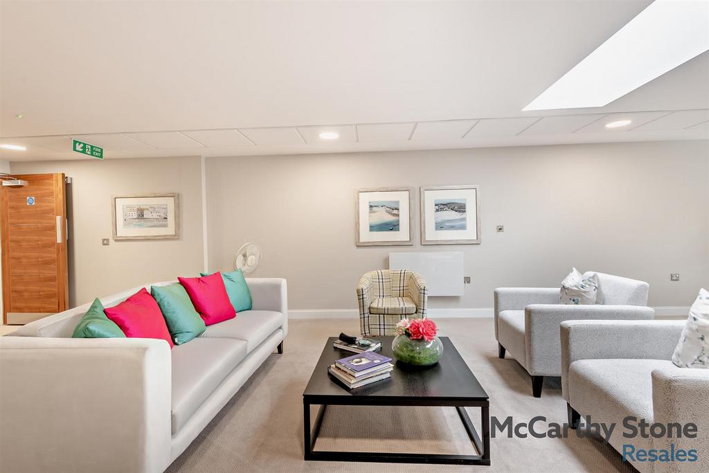 Homeowners Lounge