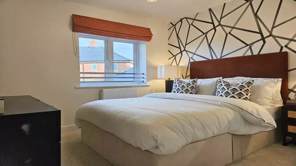 Harper Crewe - On The Market -