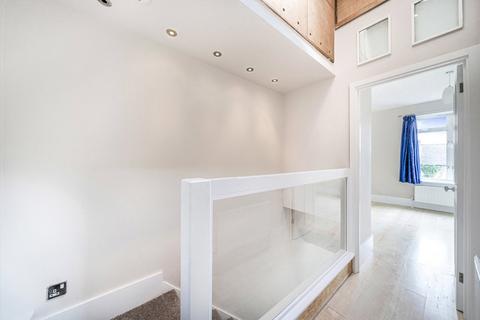 226c Brownhill Road, Catford, London, SE6 1AT