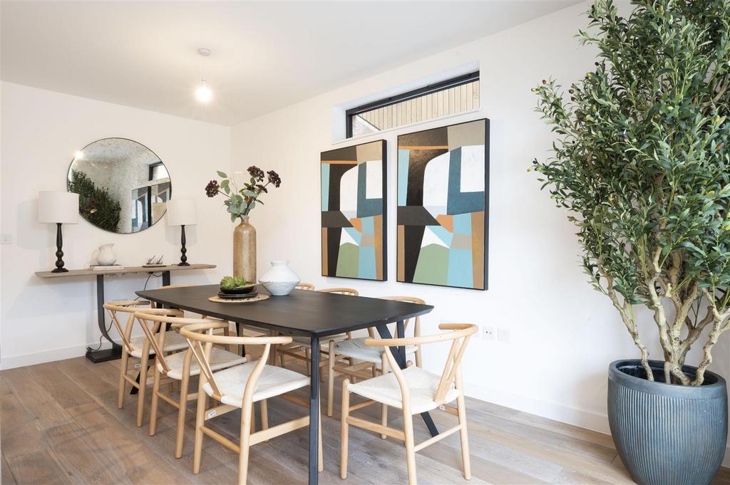 Flat 1 Holland Court,4.jpg