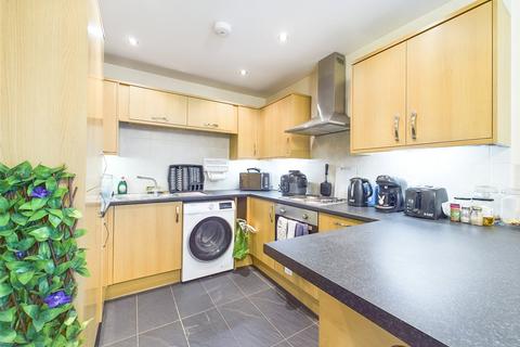 1 bedroom apartment for sale, High Street, Christchurch, Dorset, BH23