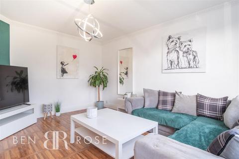 3 bedroom semi-detached house for sale, Canberra Road, Leyland