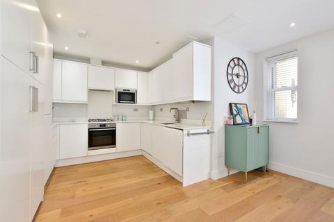 2 bedroom apartment for sale, Shoot Up Hill, London NW2