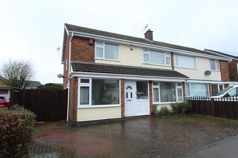 4 bedroom semi-detached house for sale, Greenacres Drive, Lutterworth LE17