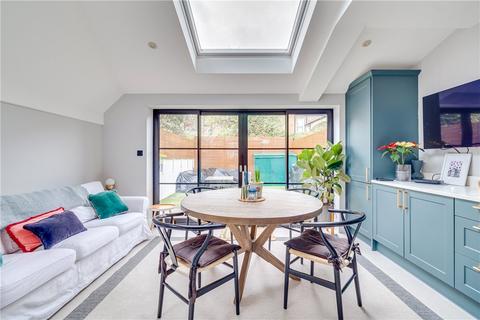62 Burnfoot Avenue, Fulham, London, SW6 5EA