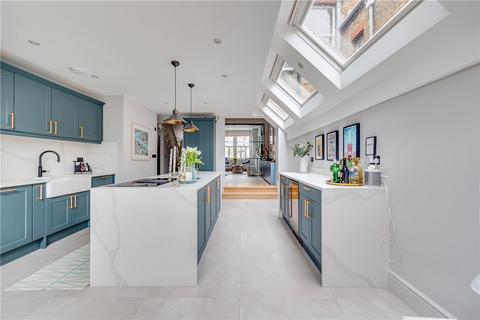 62 Burnfoot Avenue, Fulham, London, SW6 5EA