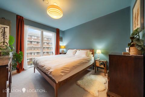 2 bedroom flat for sale, Matthias Road, Walrond House Matthias Road, N16