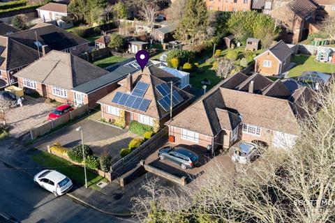 3 bedroom detached bungalow for sale, Highlands Road, Basingstoke RG22