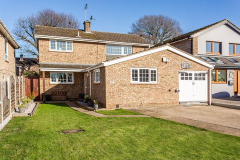25 Barbrook Way, Bicknacre, Chelmsford, CM3 4HP