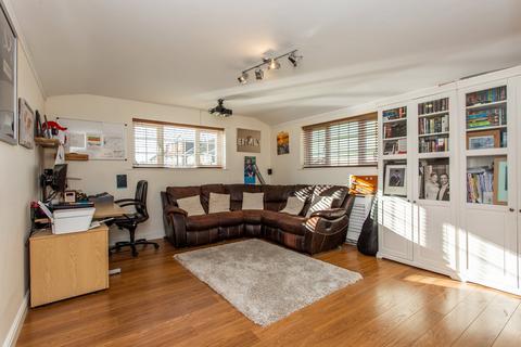 25 Barbrook Way, Bicknacre, Chelmsford, CM3 4HP