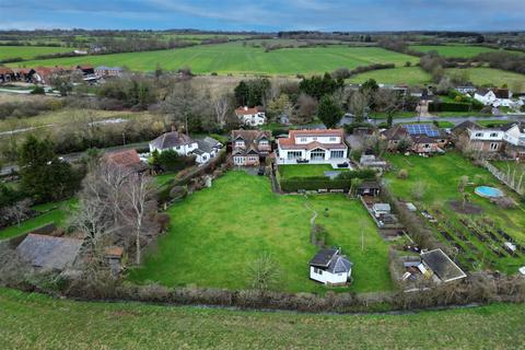 4 bedroom detached house for sale, Chelmsford Road, Blackmore, Ingatestone