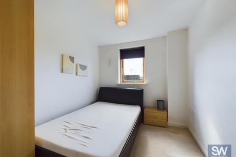 2 bedroom apartment for sale, Balmoral Place, Brewery Wharf, LS10 1HQ