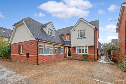 5 bedroom detached house for sale, Carte Place, Langdon Hills, SS16