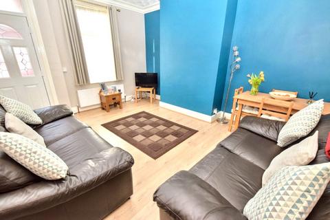 3 bedroom terraced house for sale, Bangor Place, Leeds, West Yorkshire