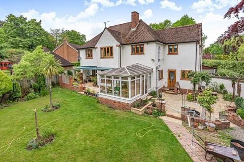 4 bedroom detached house for sale, Rectory Road, Berkshire RG40