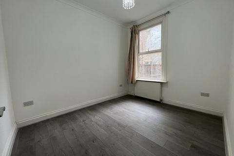 7 bedroom terraced house to rent, Reburbished 7 Bed Hse, 3 Baths, Kempton Road, E6