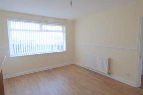 3 bedroom terraced house to rent, Liverpool Road, Huyton, Liverpool