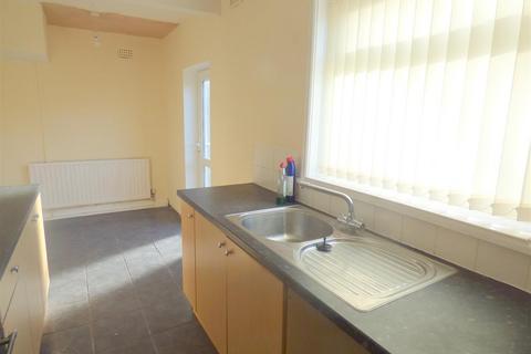 3 bedroom terraced house to rent, Liverpool Road, Huyton, Liverpool