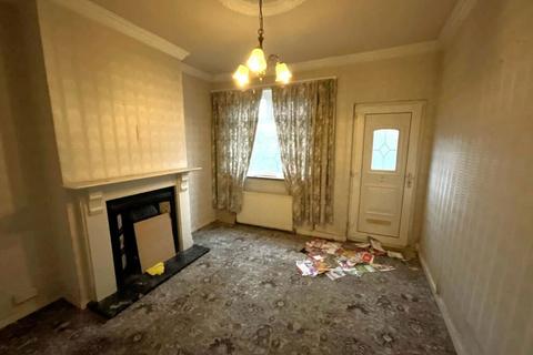 2 bedroom semi-detached house for sale, Avenue Road, Rowley Regis B65