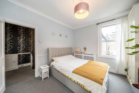 2 bedroom flat for sale, Colehill Lane, London SW6